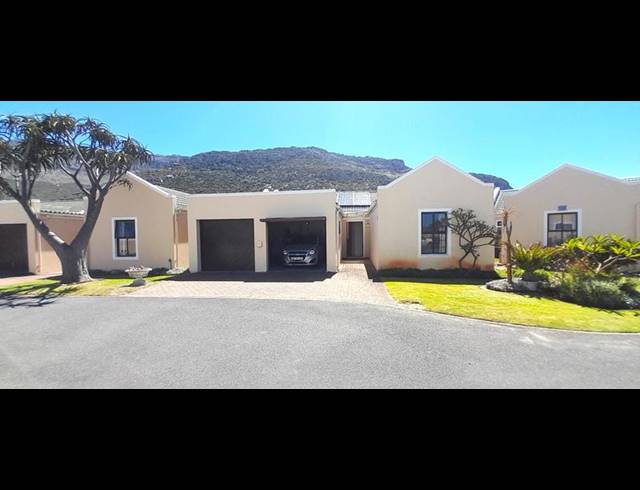 3 BEDROOM TOWNHOUSE FOR SALE IN FISH HOEK